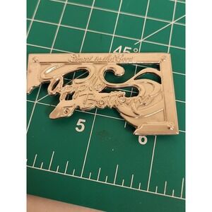 Apple Bottoms Fuel to Core Logo Plate Silver Tone Fashion Accessory